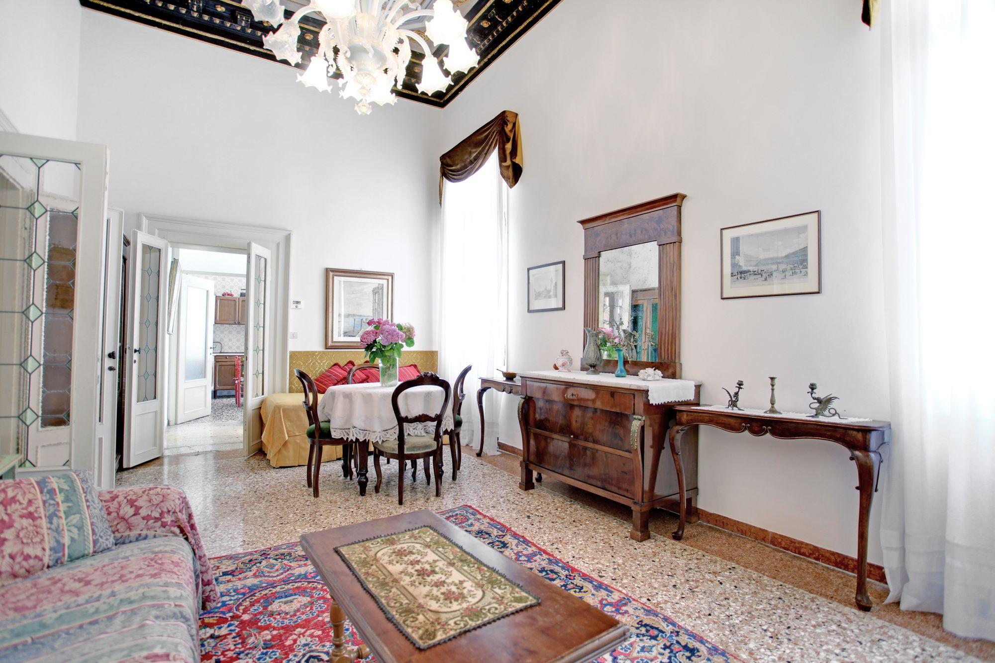 Testa - Wr Apartments Venice Luaran gambar