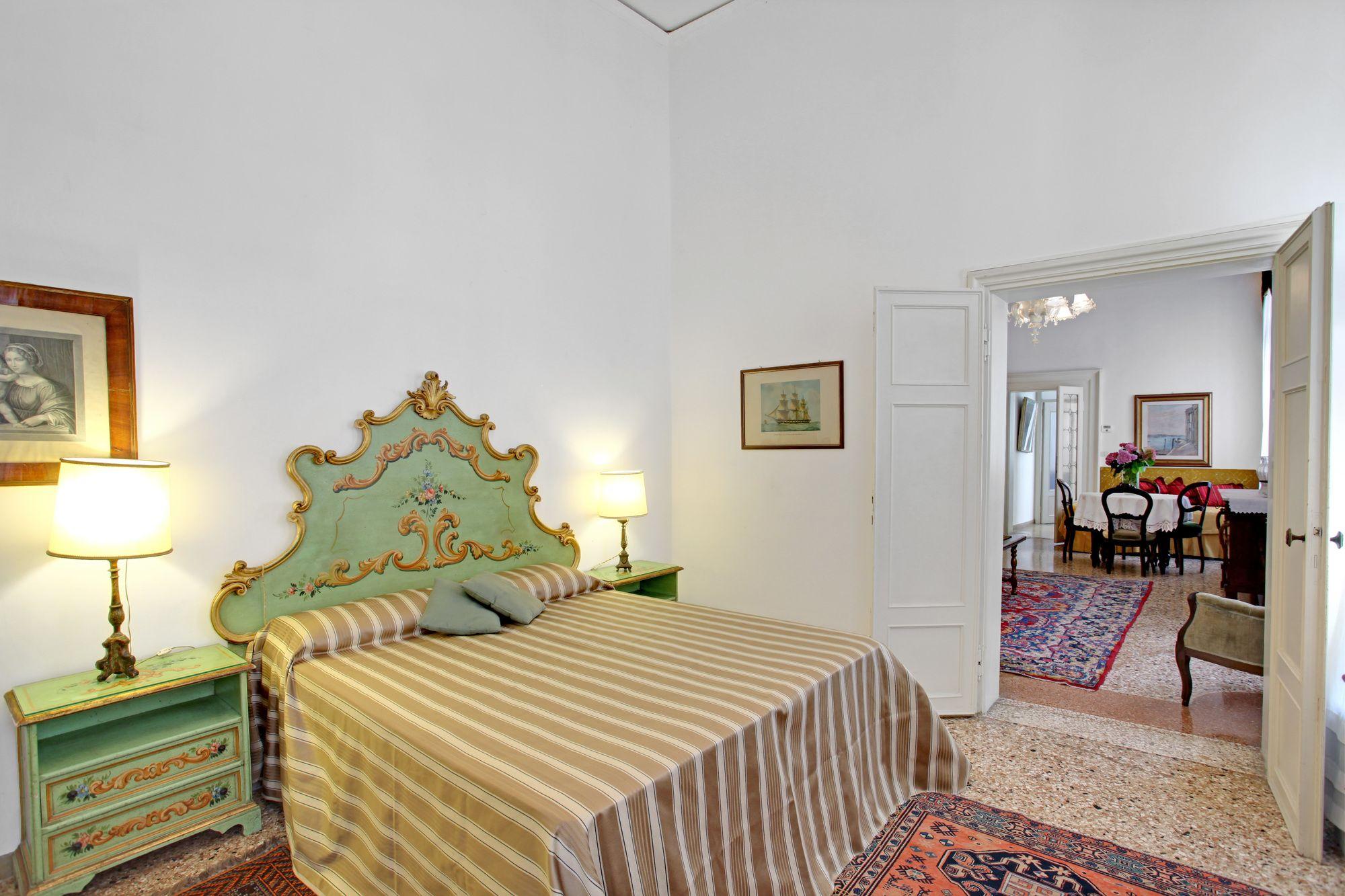 Testa - Wr Apartments Venice Luaran gambar