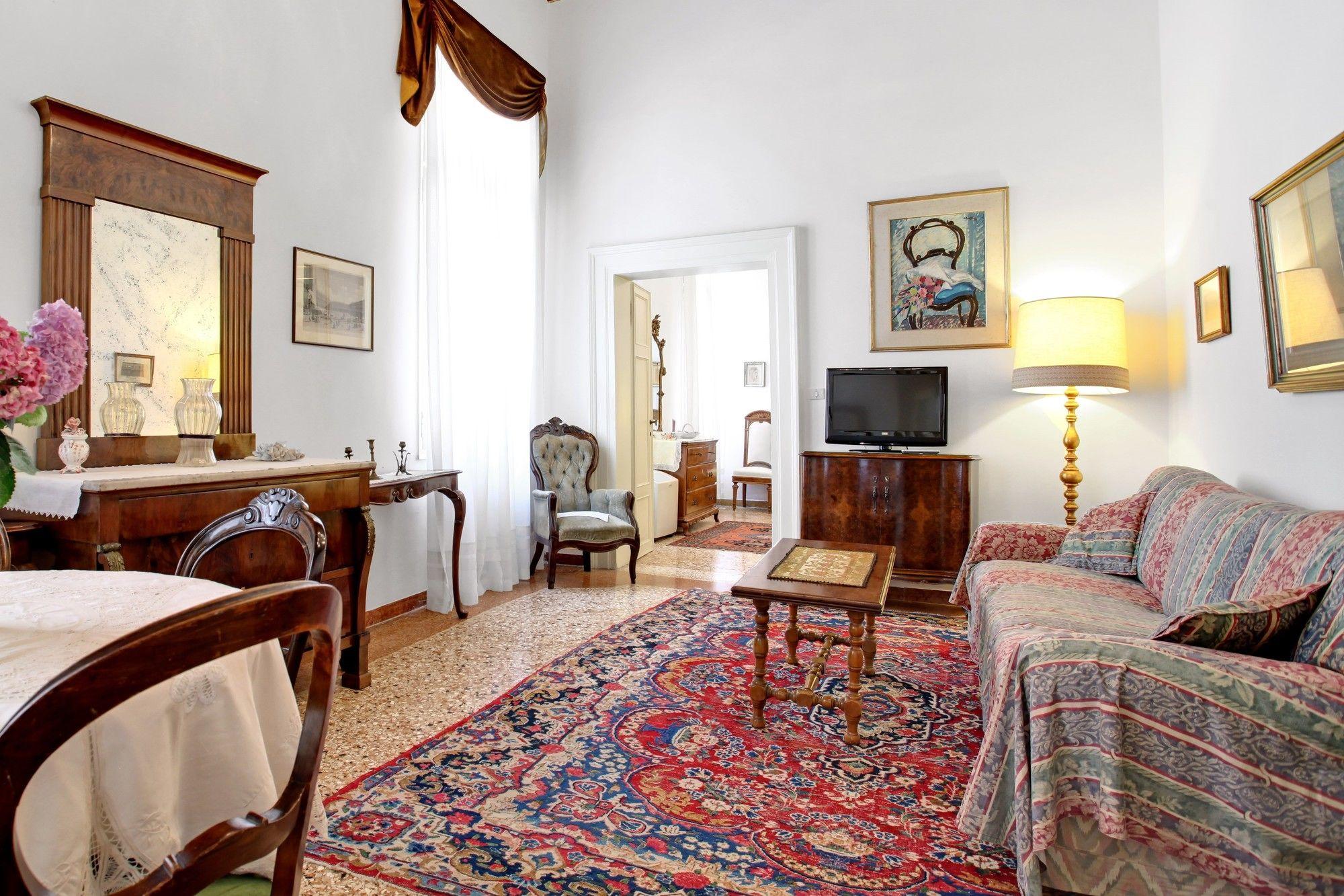 Testa - Wr Apartments Venice Luaran gambar